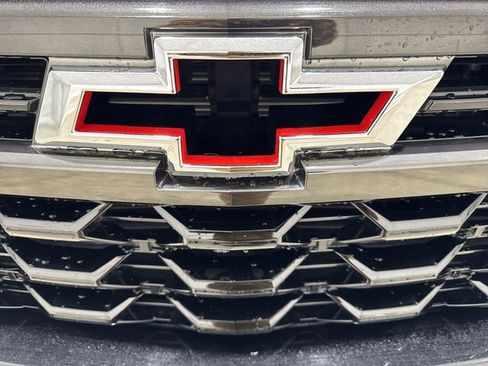 Certified 2022 Chevrolet Silverado 1500 ZR2 w/ Technology Package image 32