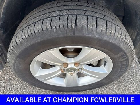 Used 2014 Jeep Patriot Latitude AWD/4WD image 12