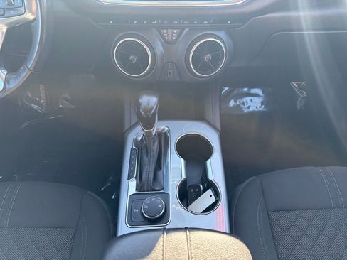 Used 2020 Chevrolet Blazer LT image 27