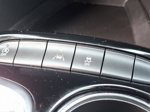 Used 2024 Buick Encore GX Preferred image 25