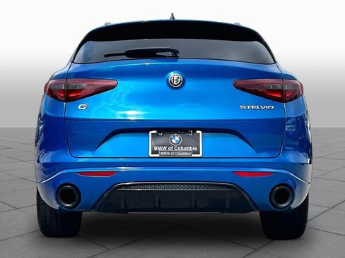 Used 2023 Alfa Romeo Stelvio Veloce AWD/4WD image 8