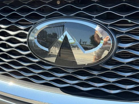 Used 2020 INFINITI QX50 Essential w/ Convenience Package FWD image 9