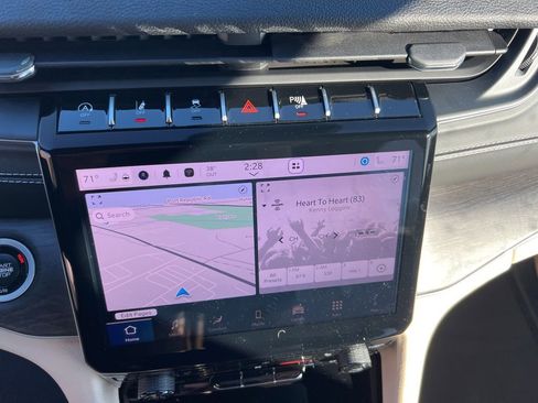 New 2025 Jeep Grand Cherokee L Limited image 15