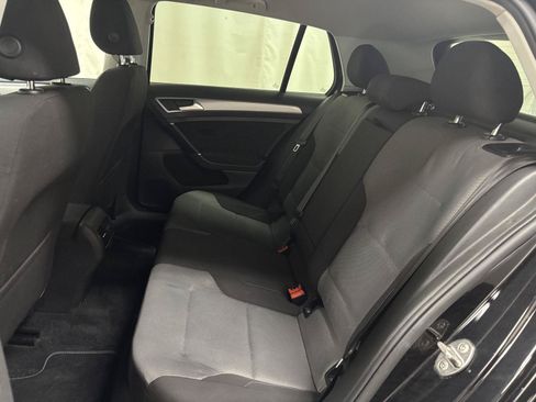Used 2016 Volkswagen e-Golf SE w/ DC Fast Charging Package FWD image 20