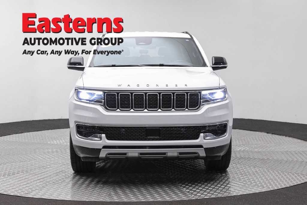 Used 2024 Jeep Wagoneer Series II w/ Flexible Seating Group RWD image 4