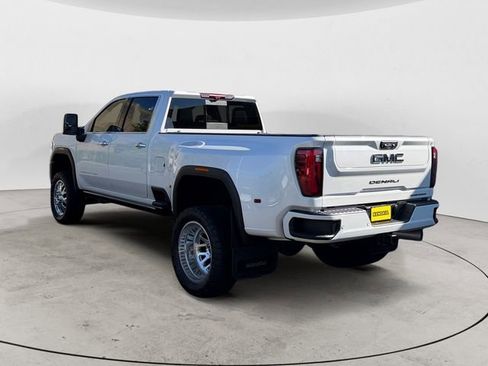 Used 2024 GMC Sierra 3500 Denali Ultimate AWD/4WD image 3