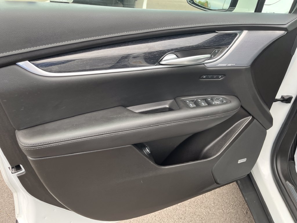 Used 2023 Cadillac XT5 Premium Luxury AWD/4WD image 13