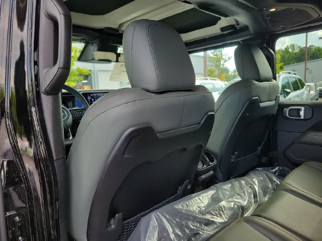 New 2027 Jeep Gladiator Mojave AWD/4WD image 14