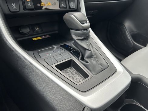 Certified 2024 Toyota RAV4 XLE Premium image 21