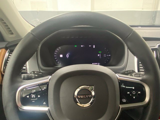 Used 2025 Volvo XC90 T8 Plus w/ Protection Package Premier AWD/4WD image 15