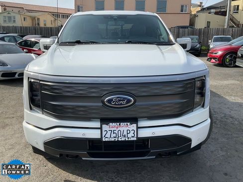 Used 2022 Ford F150 Lightning Lariat image 2