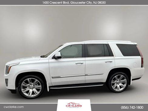 Used 2017 Cadillac Escalade Premium Luxury image 9