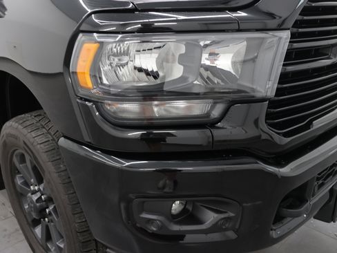 Used 2020 RAM 2500 Big Horn w/ Night Edition AWD/4WD image 23