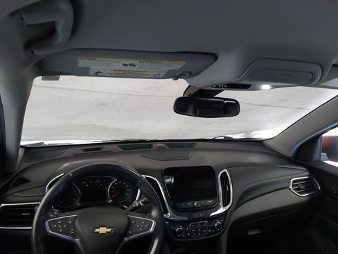 Certified 2022 Chevrolet Equinox Premier FWD image 5
