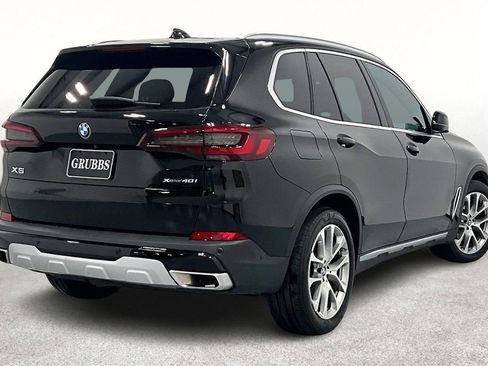 Used 2023 BMW X5 xDrive40i w/ Parking Assistance Package image 2