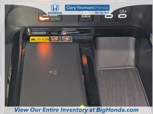 Used 2025 Toyota Camry XSE FWD image 28