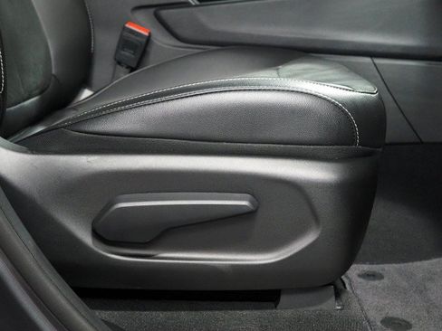 Used 2025 Jeep Grand Cherokee Altitude RWD image 58
