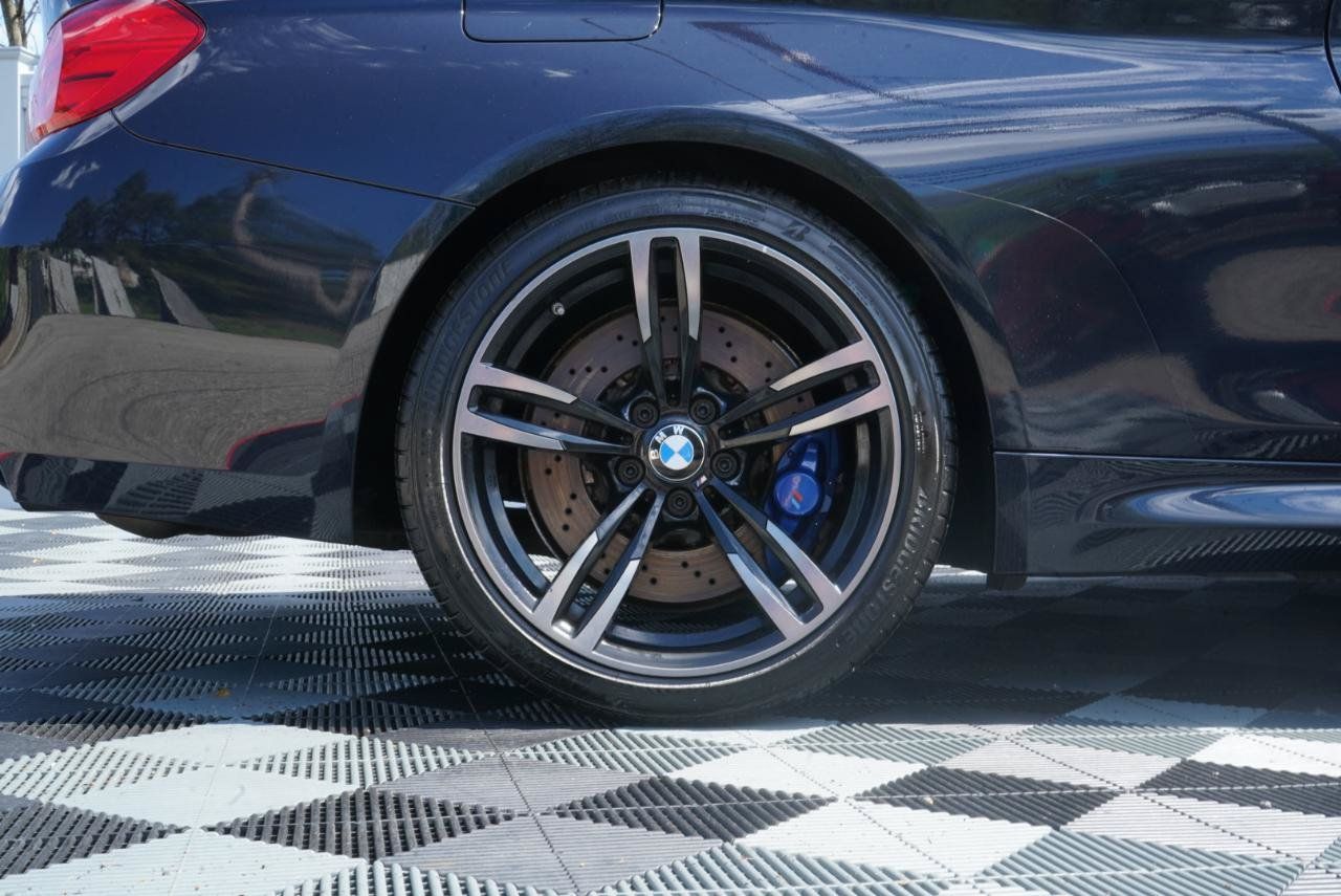 Used 2016 BMW M4 Coupe w/ Executive Package RWD image 83