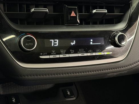 Used 2020 Toyota Corolla XSE image 27