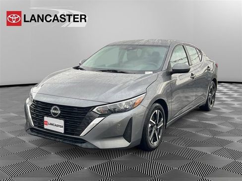 Used 2024 Nissan Sentra SV image 3