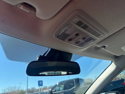 Used 2019 Honda HR-V EX image 29