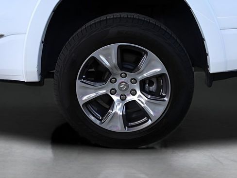 Used 2023 RAM 1500 Limited w/ Body Color Bumper Group AWD/4WD image 11