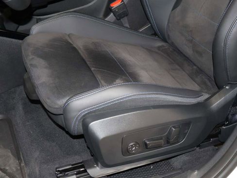 Certified 2025 BMW X1 M35i w/ M Sport Professional Package AWD/4WD image 13