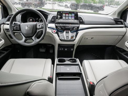 New 2026 Honda Odyssey Touring image 29