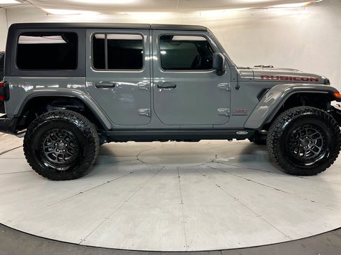 Used 2023 Jeep Wrangler Unlimited Rubicon w/ Xtreme 35 Tire Package AWD/4WD image 6