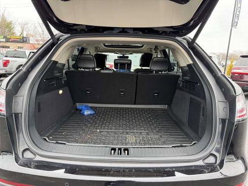 Certified 2023 Lincoln Nautilus Reserve w/ Monochromatic Package image 6