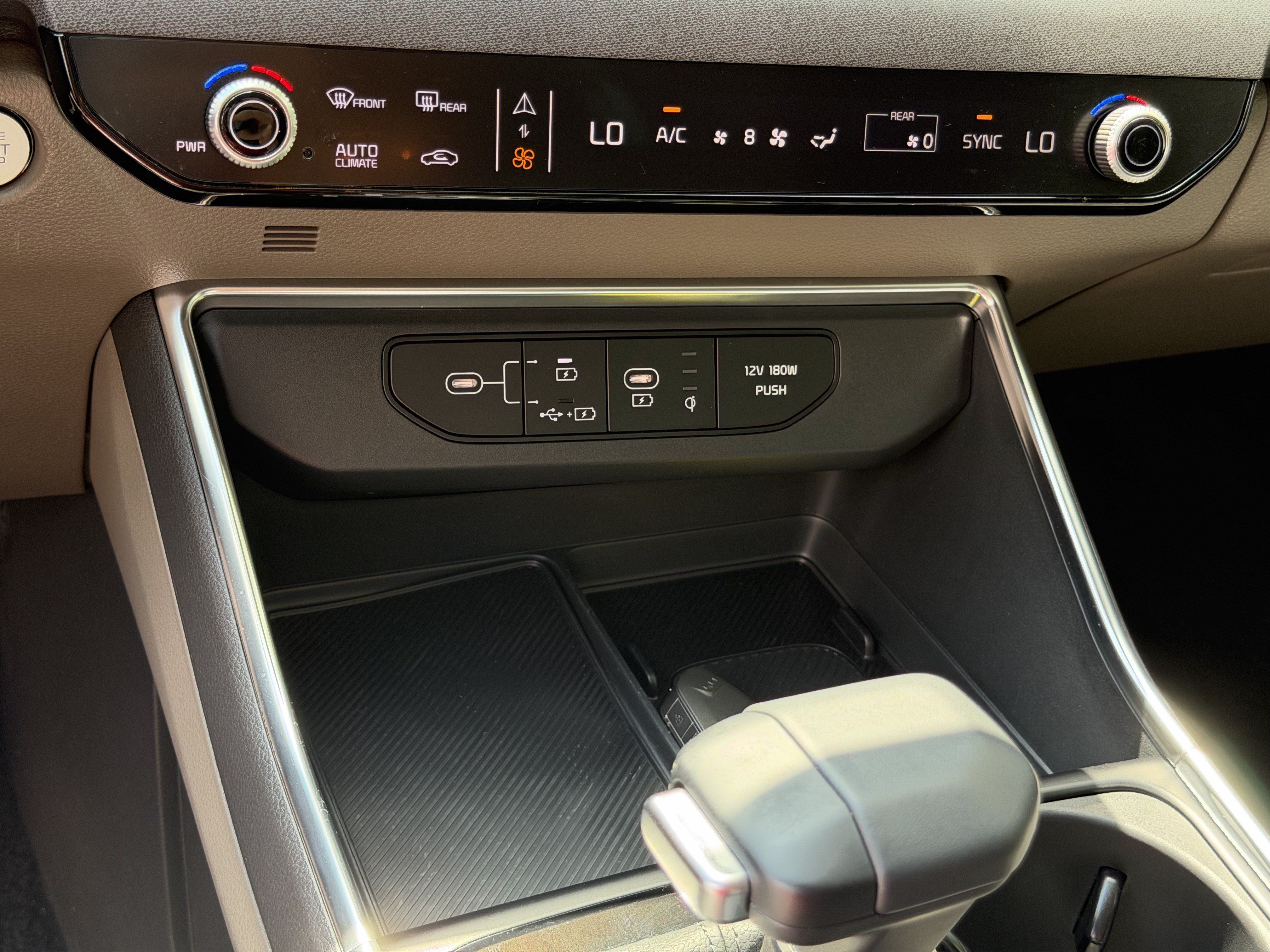 Certified 2026 Kia Carnival EX FWD image 31