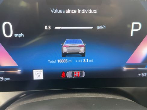 Certified 2025 BMW 530i image 19