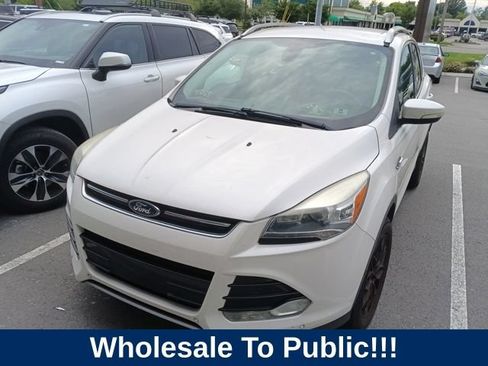 Used 2015 Ford Escape Titanium w/ Equipment Group 301A FWD image 14