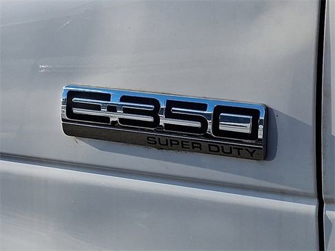 Used 2017 Ford E-350 and Econoline 350 Super Duty w/ Power Windows & Locks Group image 12