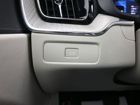 Certified 2023 Volvo XC60 B5 Plus w/ Climate Package FWD image 28