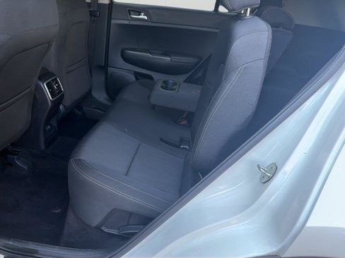Used 2022 Kia Sportage LX FWD image 11