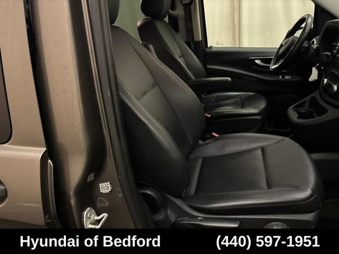Used 2016 Mercedes-Benz Metris Passenger image 22