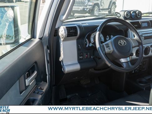 Used 2008 Toyota FJ Cruiser 4WD image 15