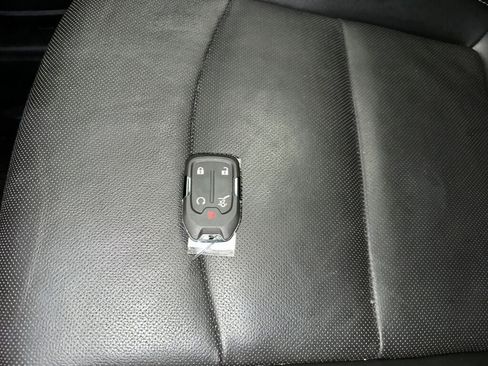 Certified 2023 GMC Terrain SLT w/ LPO, Floor Liner Package image 4