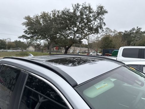 Used 2024 Toyota RAV4 XLE w/ Convenience Package image 12