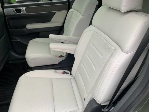 Used 2025 Hyundai Santa Fe Calligraphy AWD/4WD image 20