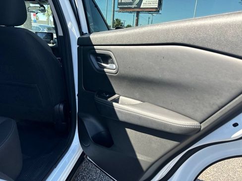 Used 2026 Nissan Rogue SV FWD image 22
