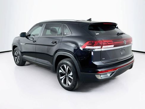 Used 2024 Volkswagen Atlas Cross Sport SE FWD image 4
