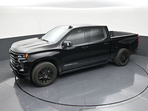 Used 2024 Chevrolet Silverado 1500 High Country w/ Midnight Edition image 12