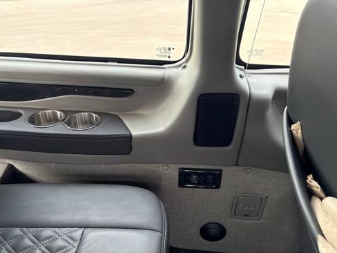 Used 2023 Chevrolet Express 2500 RWD image 19