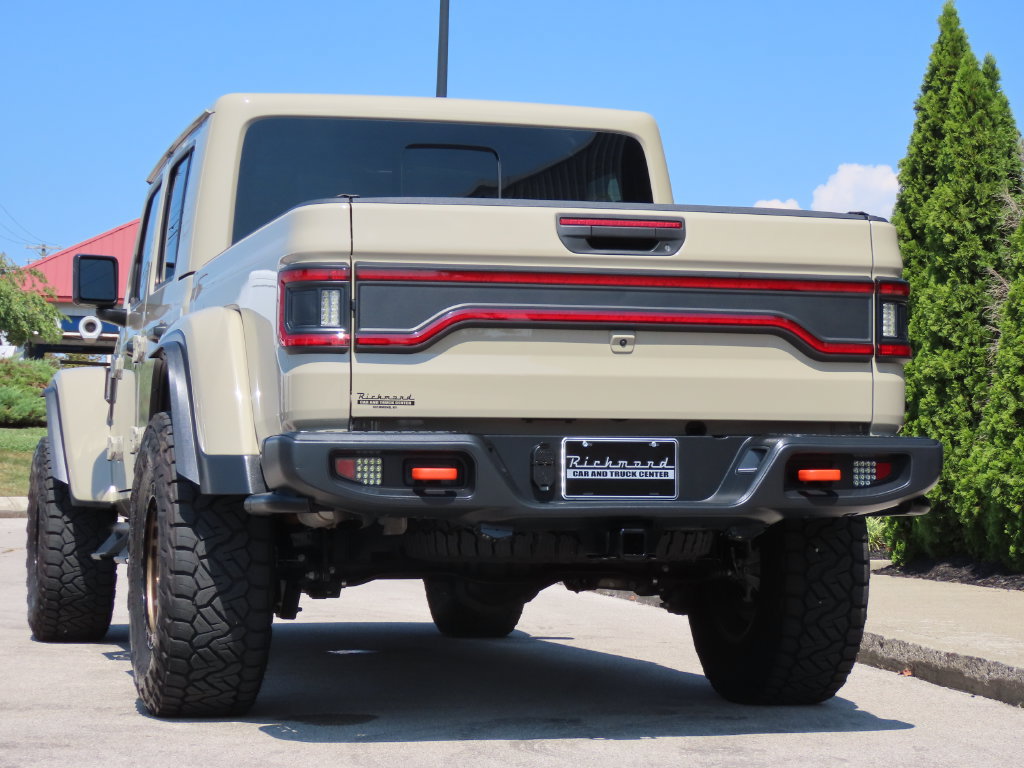 Used 2022 Jeep Gladiator Mojave w/ LED Lighting Group AWD/4WD image 11