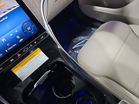 New 2026 Mercedes-Benz GLC 300 image 27