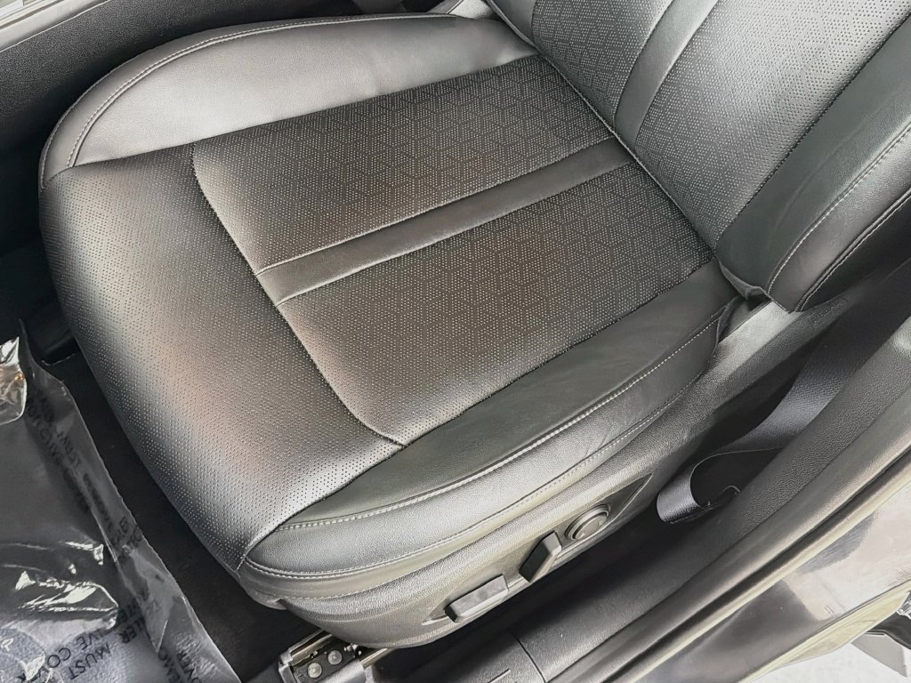 Used 2023 Kia Sorento S AWD/4WD image 19