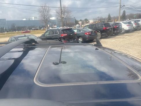 Used 2008 GMC Envoy SLT image 9