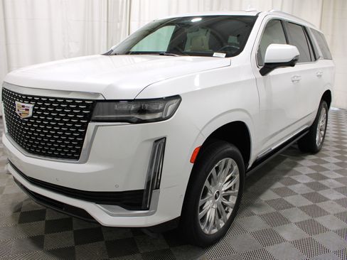 Used 2021 Cadillac Escalade Premium Luxury w/ Driver Assist Tech Package AWD/4WD image 40